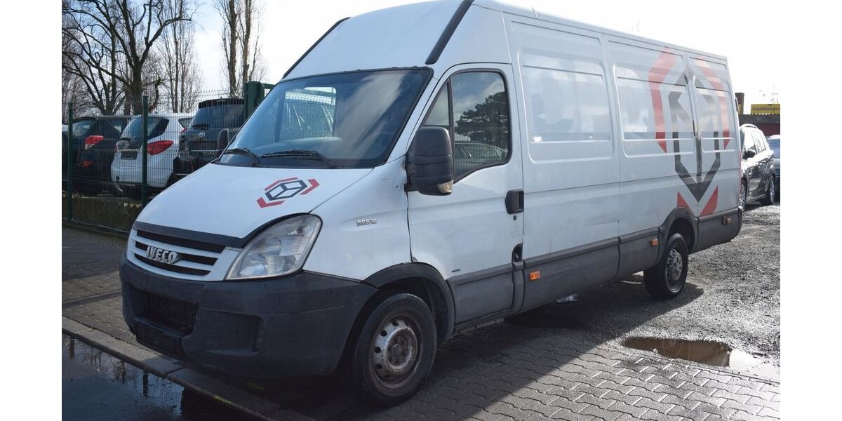 IVECO Andere 250.000 km 4.999 &euro; Berlin 13597