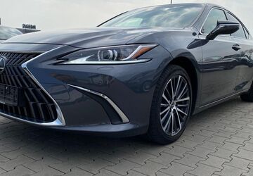 Lexus ES 300 29.449 km 38.999 &euro; Bergtheim 97241