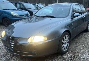 Alfa Romeo 147 116.000 km 2.450 &euro; Schleswig 24837