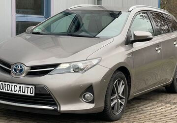 Toyota Auris 220.550 km 7.995 &euro; Güstrow 18273