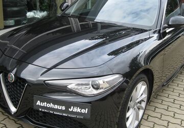 Alfa Romeo Giulia 98.700 km 23.900 &euro; Neustadt/Orla 07806