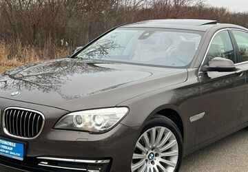 BMW 750 143.000 km 21.990 &euro; München 81243
