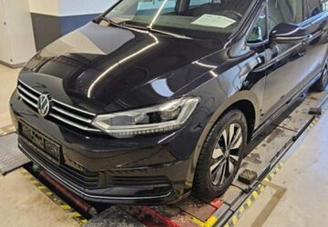 VW Touran 19.089 km 32.950 &euro; Dessau-Roßlau 06842