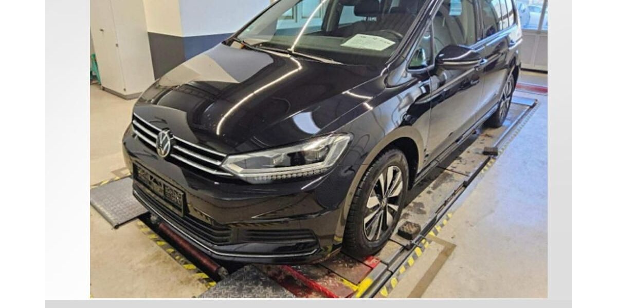 VW Touran 19.089 km 32.950 &euro; Dessau-Roßlau 06842
