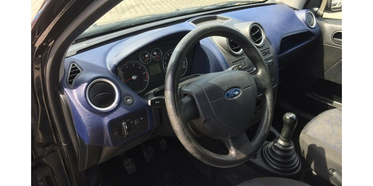 Ford Fiesta Ambiente,4 Türig,Tüv Neu! 136.000 km 2.990 &euro; Himmelkron 95502