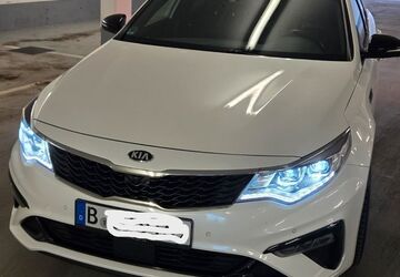 Kia Optima 124.600 km 14.900 &euro; Berlin 12489