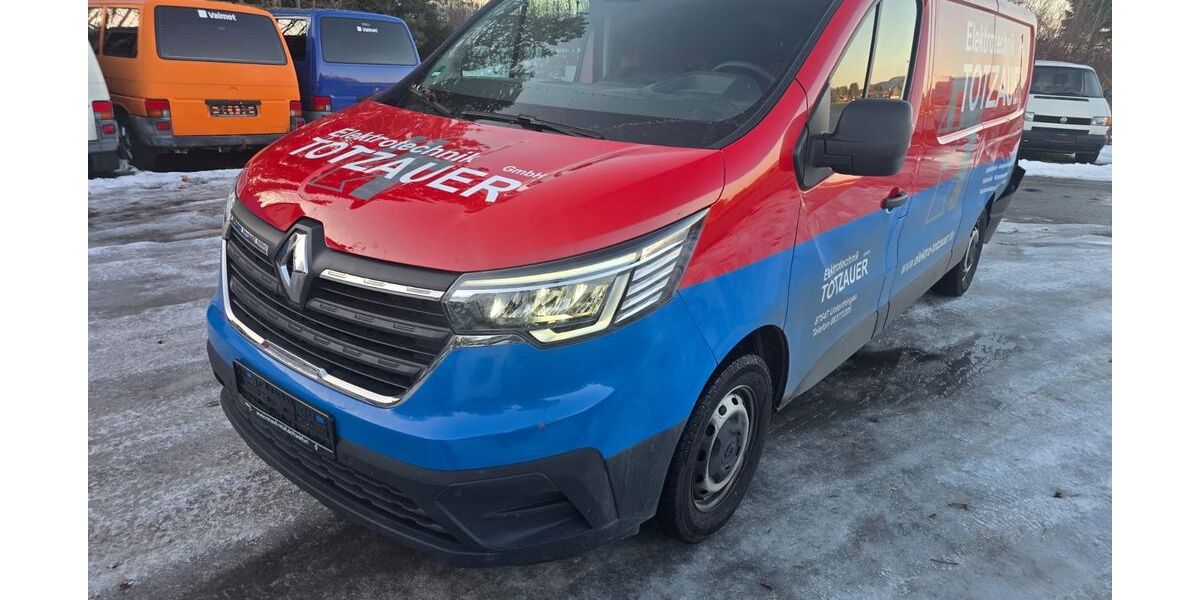 Renault Trafic 8.300 km 11.998 &euro; Augsburg 86167