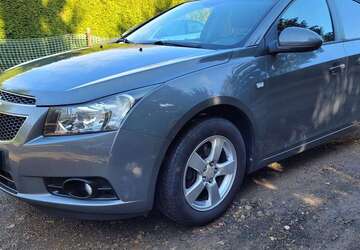 Chevrolet Cruze 114.400 km 5.850 &euro; Frohburg 04654