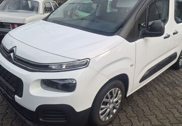 Citroen Berlingo 128.300 km 11.999 &euro; Elz 65604