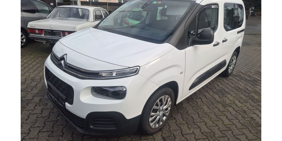 Citroen Berlingo 128.300 km 11.999 &euro; Elz 65604