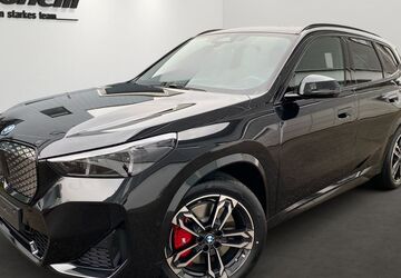 BMW iX1 1.900 km 54.270 &euro; Nürtingen 72622