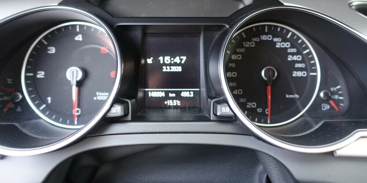 Audi A5 3.0 TDI quattro Bi-Xenon Standh. PDC Kamera S-L 146.000 km 17.950 &euro; Neumarkt/OPf 92318