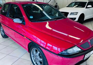 Lancia Ypsilon 88.000 km 3.390 &euro; Ellhofen 74248