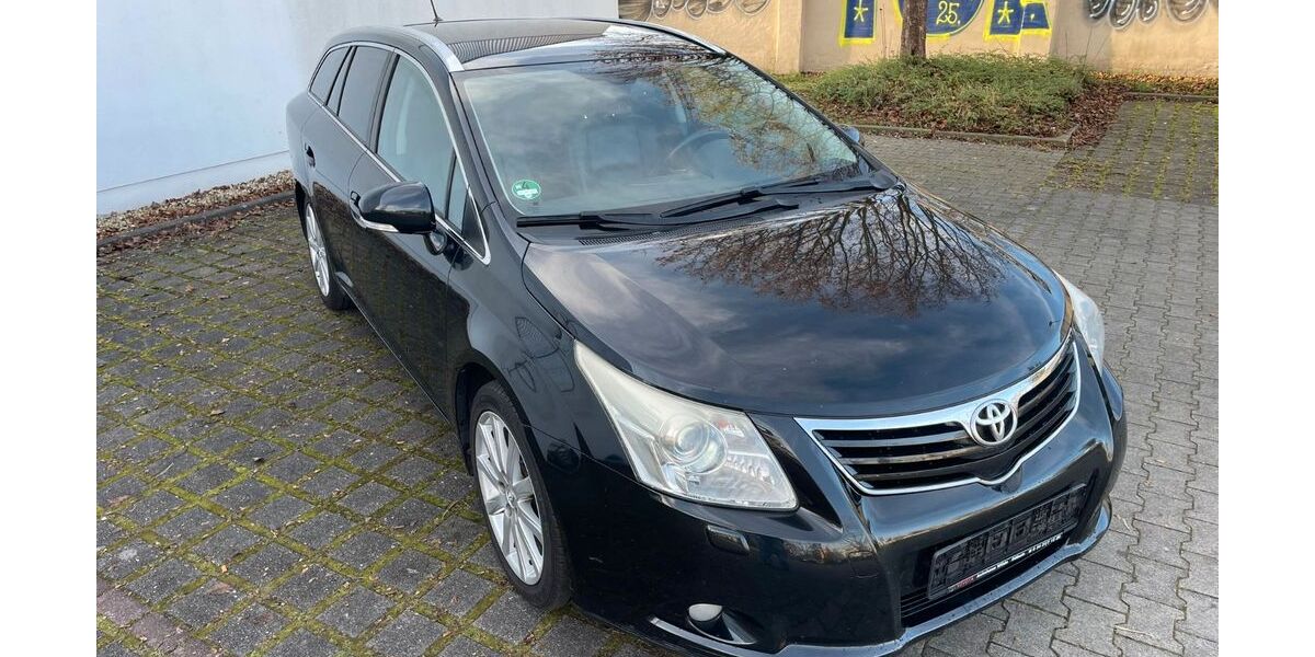 Toyota Avensis 199.900 km 7.500 &euro; Dresden 01139