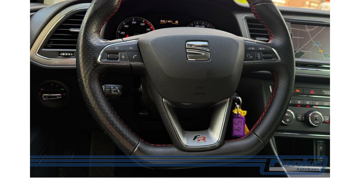 Seat Leon FR 150 TSI*NAV*LED*SHZ*Carplay*PDC*Sound* 155.730 km 9.990 &euro; Berlin 13187