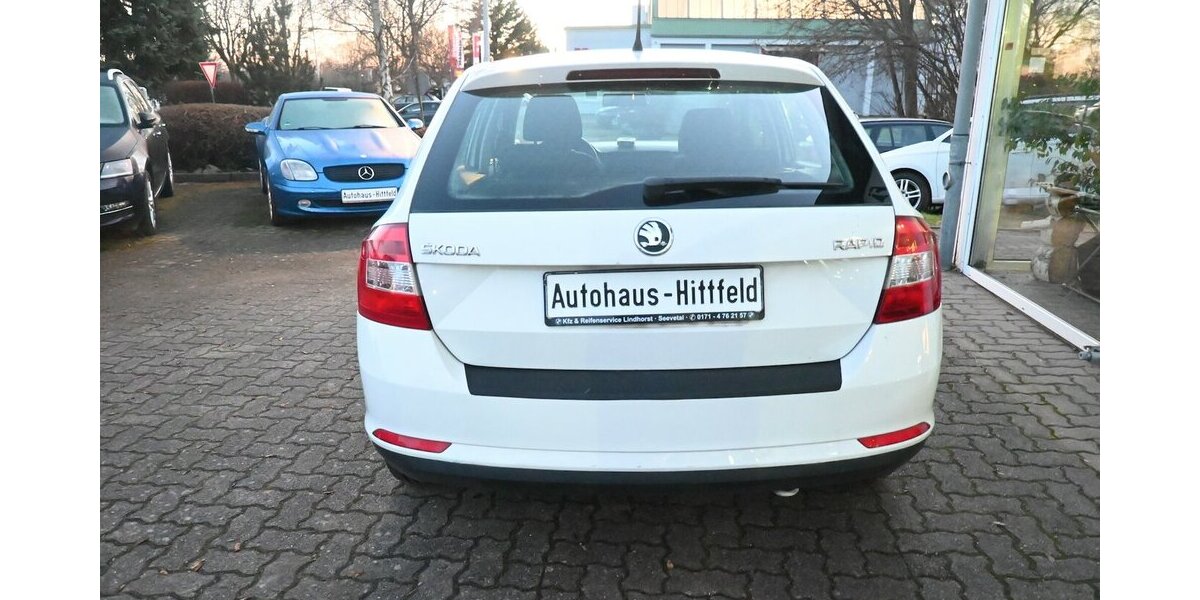 Skoda Rapid Spaceback 1.2 mit NAVI Steuerkette neu!!! 175.000 km 5.600 &euro; Seevetal - Hittfeld 21218
