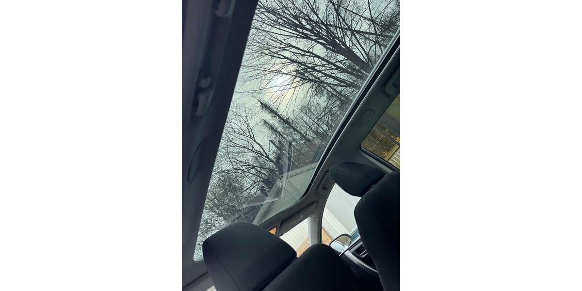 Toyota Auris Touring 155.000 km 7.300 &euro; Siegen 57072