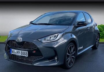 Toyota Yaris 2.500 km 30.990 &euro; Würzburg 97076