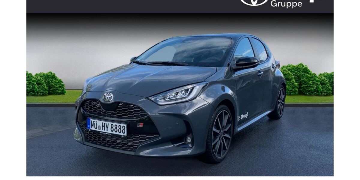 Toyota Yaris 2.500 km 30.990 &euro; Würzburg 97076