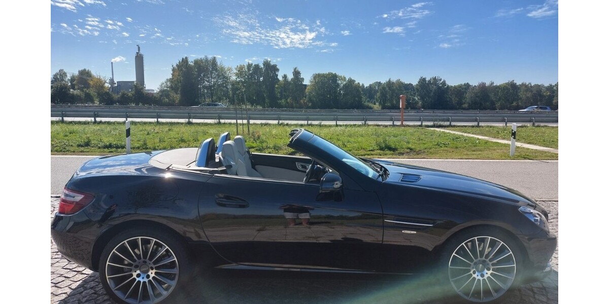 Mercedes-Benz SLK 69.000 km 23.500 &euro; München 80313