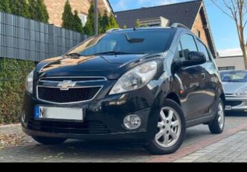 Chevrolet Spark 146.000 km 2.600 &euro; neuss 41468