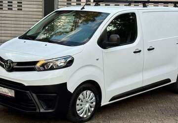 Toyota Proace 152.000 km 11.990 &euro; Norderstedt 22844