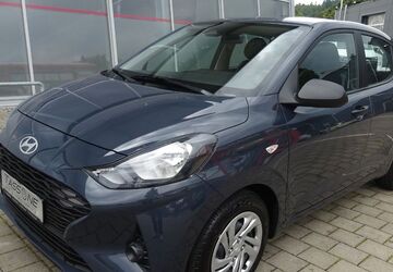 Hyundai i10 2.383 km 15.990 &euro; Steißlingen 78256