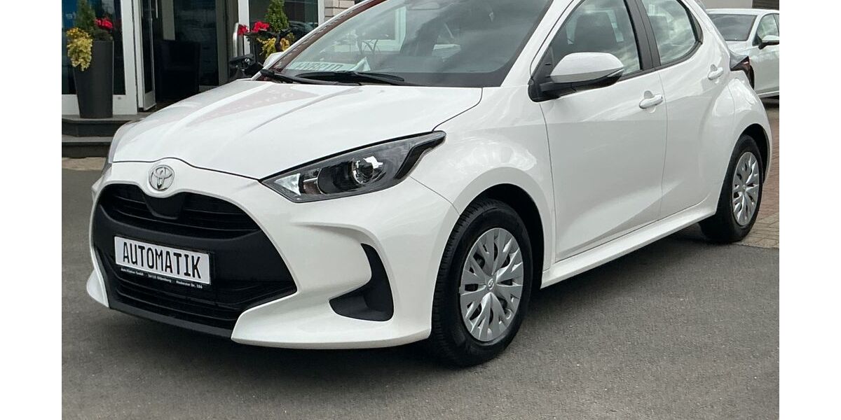 Toyota Yaris 2.036 km 22.900 &euro; Oldenburg 26125