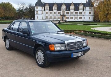 Mercedes-Benz 190 216.800 km 4.600 &euro; Paderborn 33104