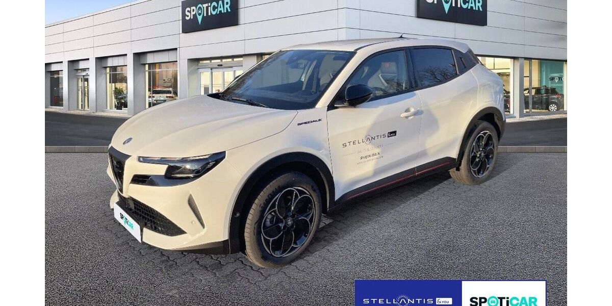 Alfa Romeo Junior 15.000 km 29.780 &euro; Maintal 63477