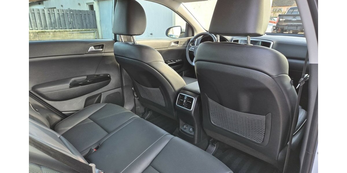 Kia Sportage Black Edition 4WD 28.421 km 24.890 &euro; Rodgau 63110