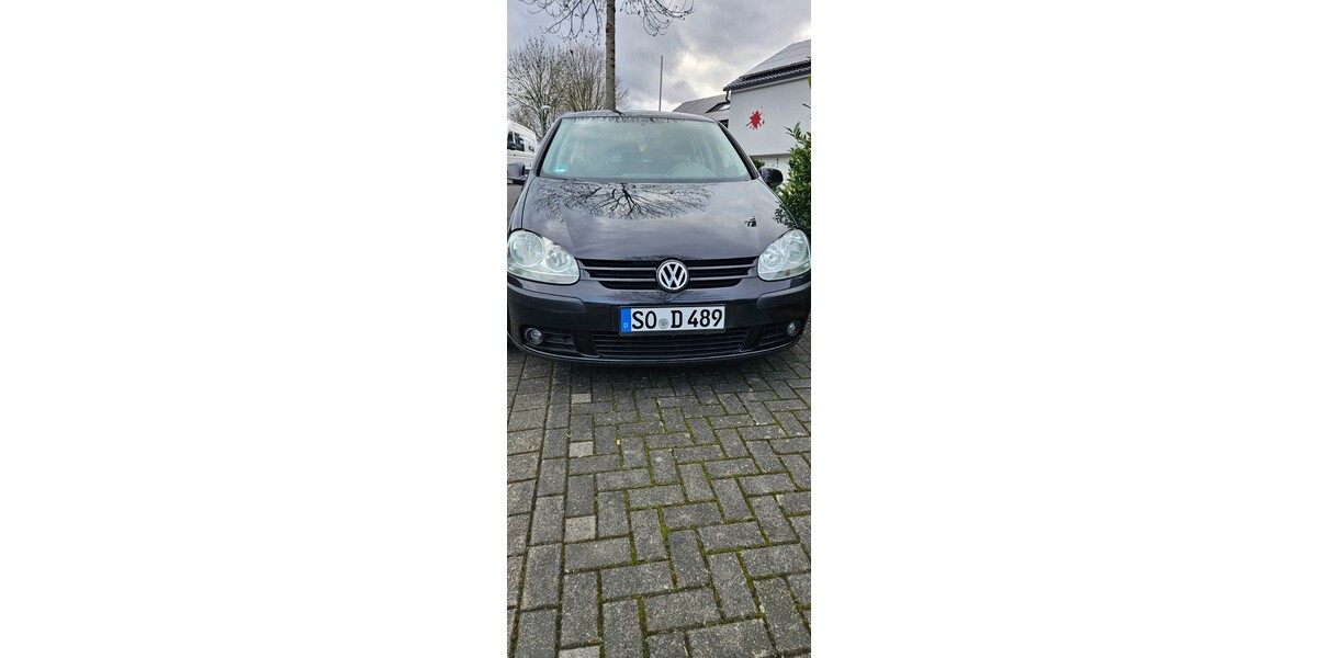 VW Golf V 158.000 km 3.600 &euro; Möhnesee 59519