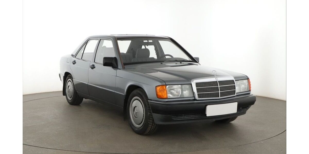 Mercedes-Benz 190 163.553 km 8.100 &euro; Praha 
