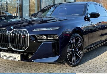 BMW i7 1.611 km 133.330 &euro; Mülheim 45472