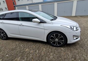 Hyundai i40 186.000 km 7.300 &euro; Lahr 77933