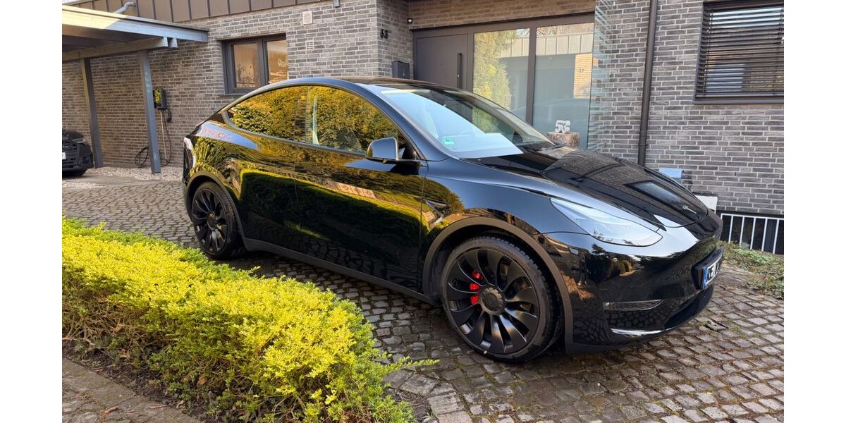 Tesla Model Y 58.800 km 37.500 &euro; Recklinghausen 45657