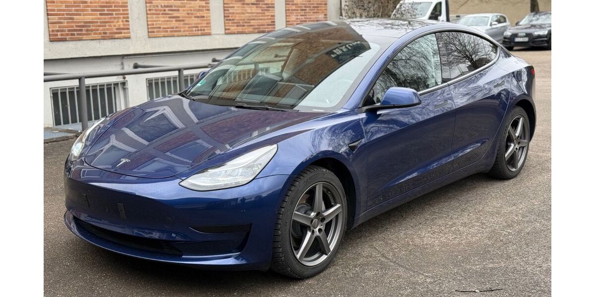 Tesla Model 3 20.000 km 24.900 &euro; Neu-Ulm 89231