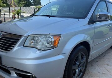 Lancia Voyager 206.937 km 4.999 &euro; Versmold 33775