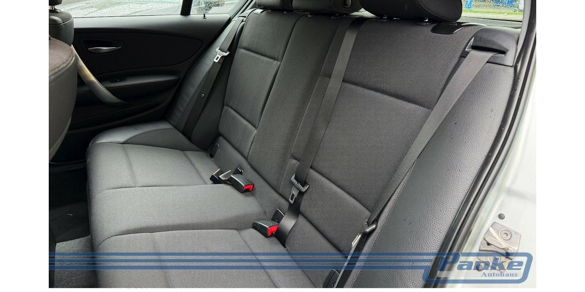 BMW 123d Aut.*Xenon*PDC*AUX*SHZ*Schiebedach*SRA* 200.000 km 6.490 &euro; Berlin 13187