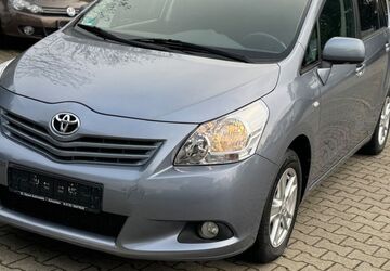Toyota Verso 121.322 km 7.999 &euro; Achstetten 88480