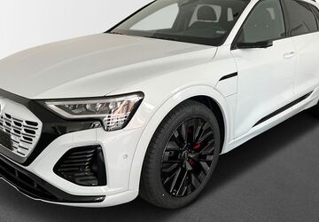 Audi Q8 e-tron 43.989 km 58.749 &euro; Mölln 23879