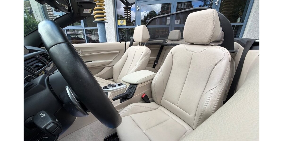 BMW 220 220i Cabrio M paket 34000Km 34.000 km 21.499 &euro; Rudolstadt 07407