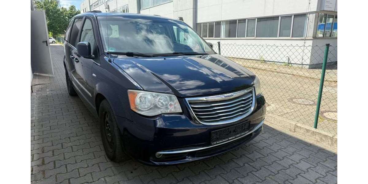 Chrysler Grand Voyager 260.100 km 11.990 &euro; Berlin 12277