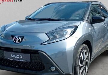 Toyota Aygo (X) 4.000 km 17.440 &euro; Pirna 01796