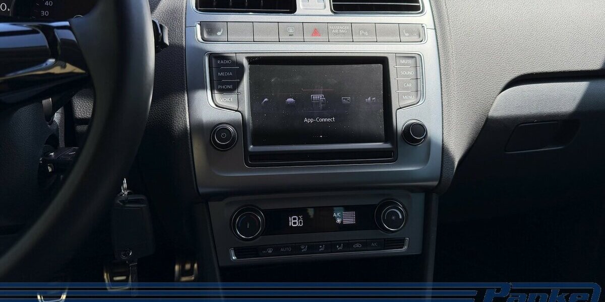 VW Polo Allstar*Klima*SHZ*Car-Play*Touch*PDCv+h 96.546 km 8.890 &euro; Berlin 13187