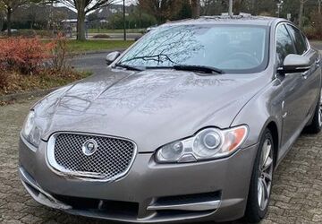 Jaguar XF 210.220 km 10.500 &euro; Splietsdorf 18513