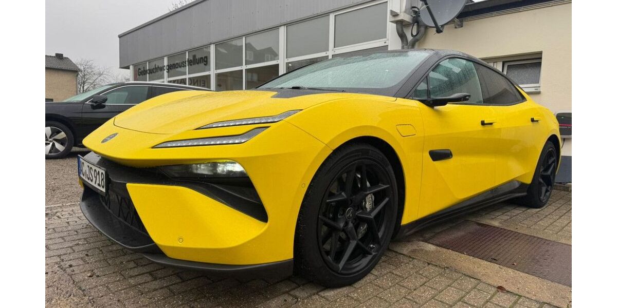 Lotus Emeya 5.000 km 129.980 &euro; Eschweiler 52249