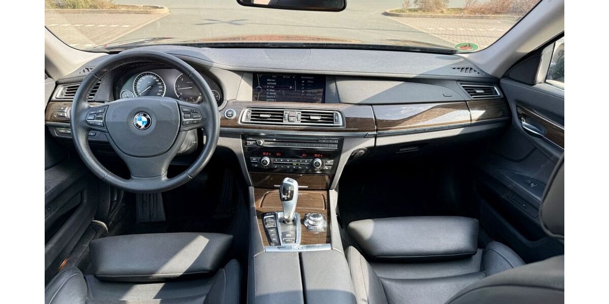 BMW 740 262.543 km 9.900 &euro; Leinburg bei Nürnberg 91227