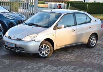 Toyota Prius 162.300 km 2.990 &euro; Celle 29227