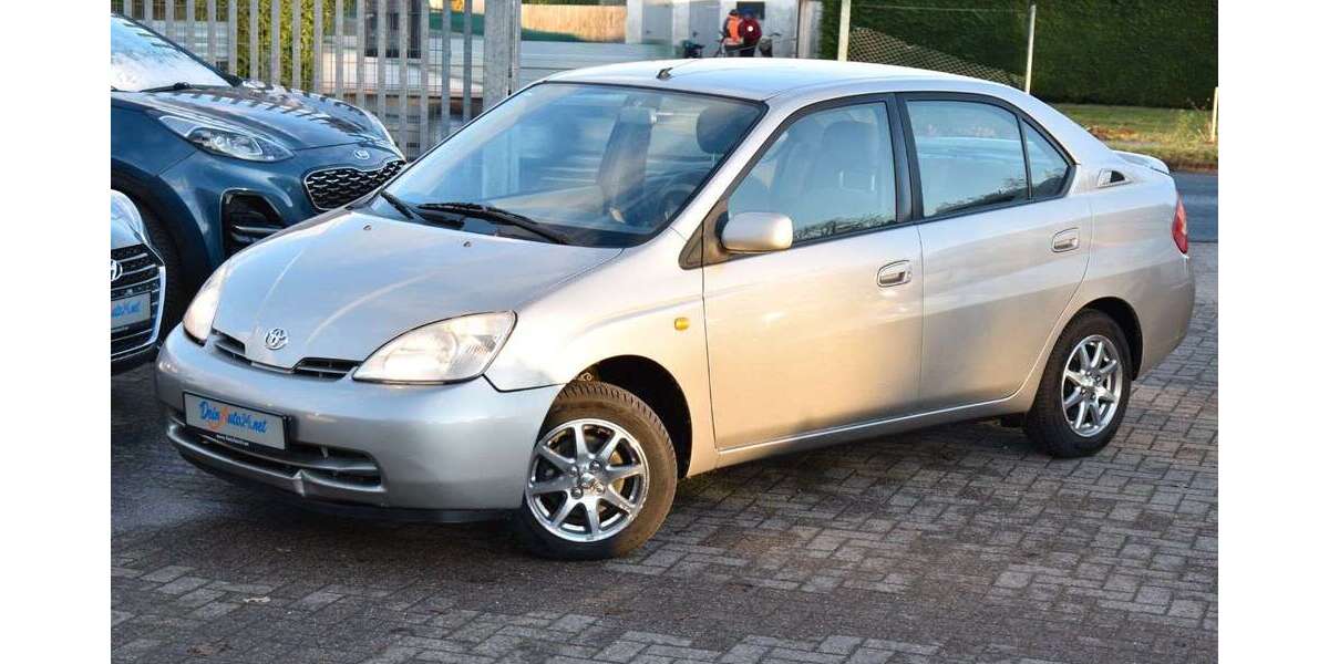 Toyota Prius 162.300 km 2.990 &euro; Celle 29227